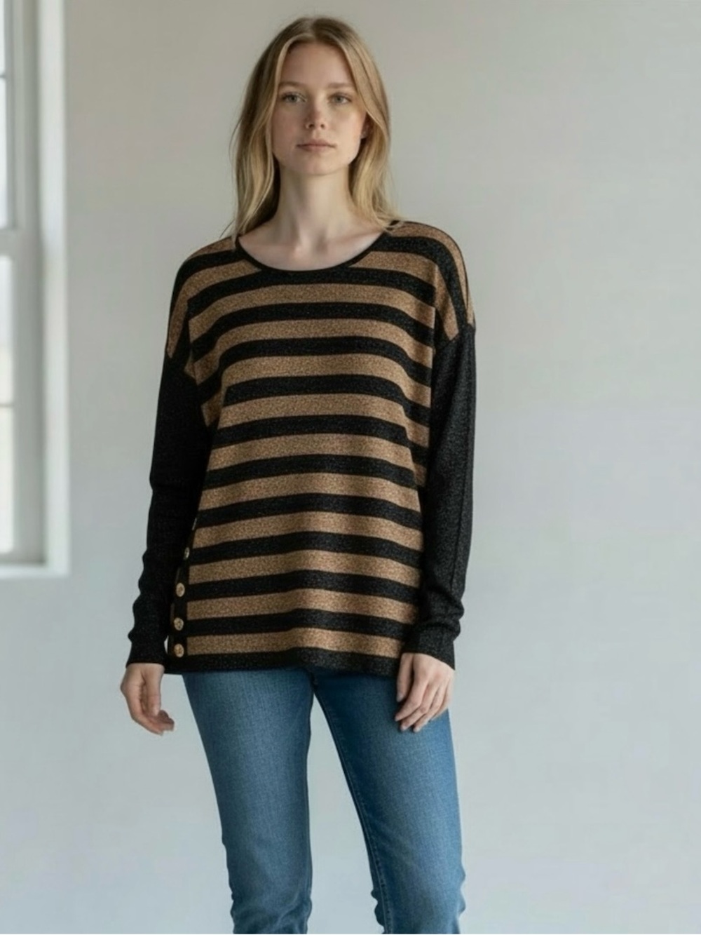Dana Buchman Scoop Neck Rayon Blend Metallic Gold Black Stripe Shimmer Sweater L